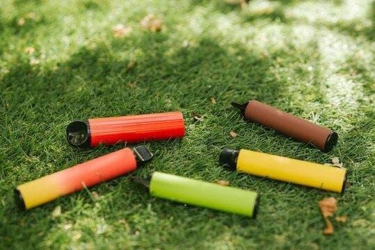Insider 2026 Buying Guide for Einweg Vapes and e cigarette wholesale Sourcing Tips for Small Retailers