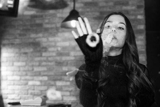 E-Cigarettes Online review and buying tips for the best slim electronic cigarette options