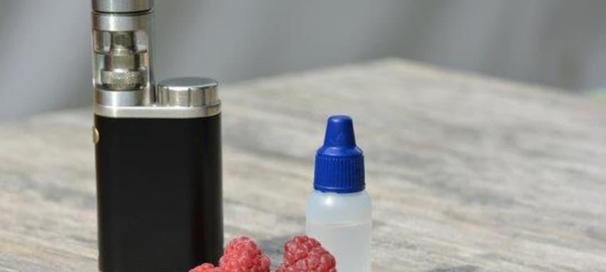 Elektronik Sigara guide to e-cigarettes vs hookah comparison, health risks, flavor trends and user preferences