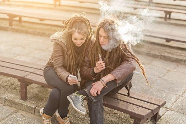 35000 Züge Vapes Guide 2025 and a clear e cigarette definition every new vaper needs