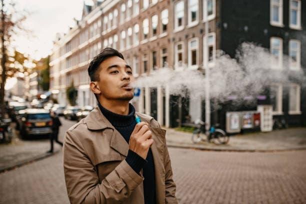 E-cigarete safety and facts - what are the risks of e cigarettes every user should know